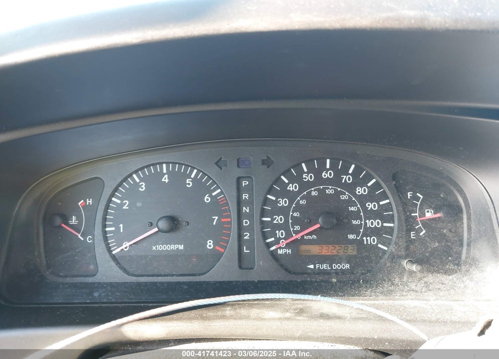 1998 TOYOTA SIENNA LE VIN: 4T3ZF13C7WU002124