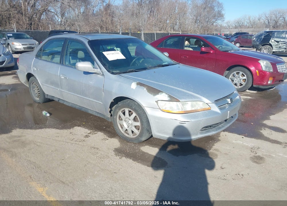 2002 HONDA ACCORD 2.3 EX/2.3 SE VIN: 1HGCG66822A126206