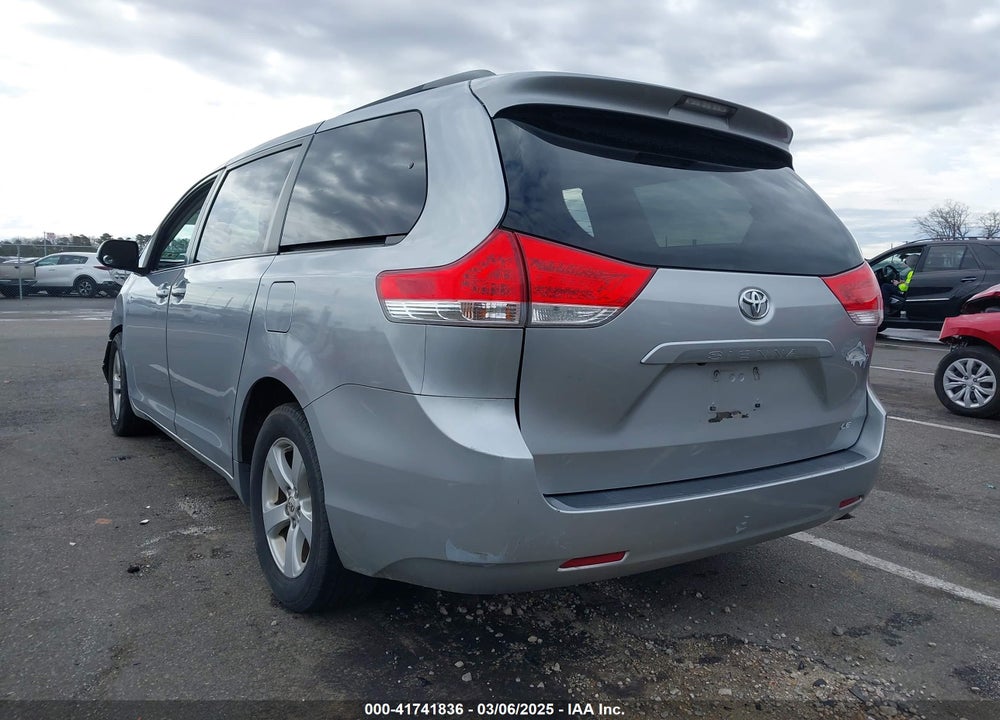 2012 TOYOTA SIENNA LE V6 8 PASSENGER VIN: 5TDKK3DCXCS187273