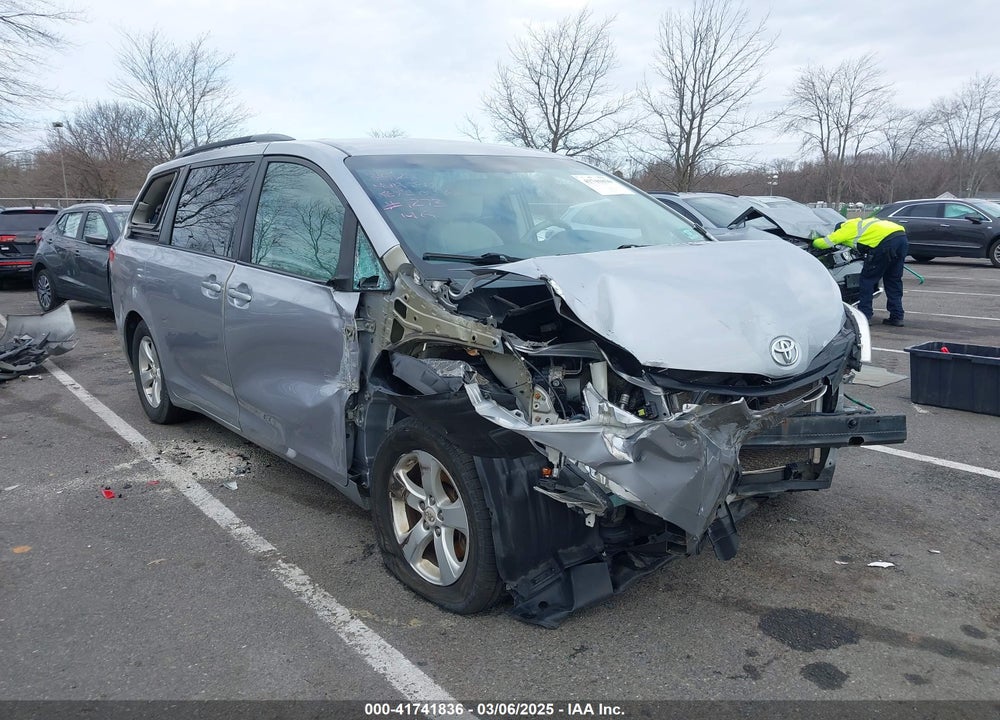 2012 TOYOTA SIENNA LE V6 8 PASSENGER VIN: 5TDKK3DCXCS187273