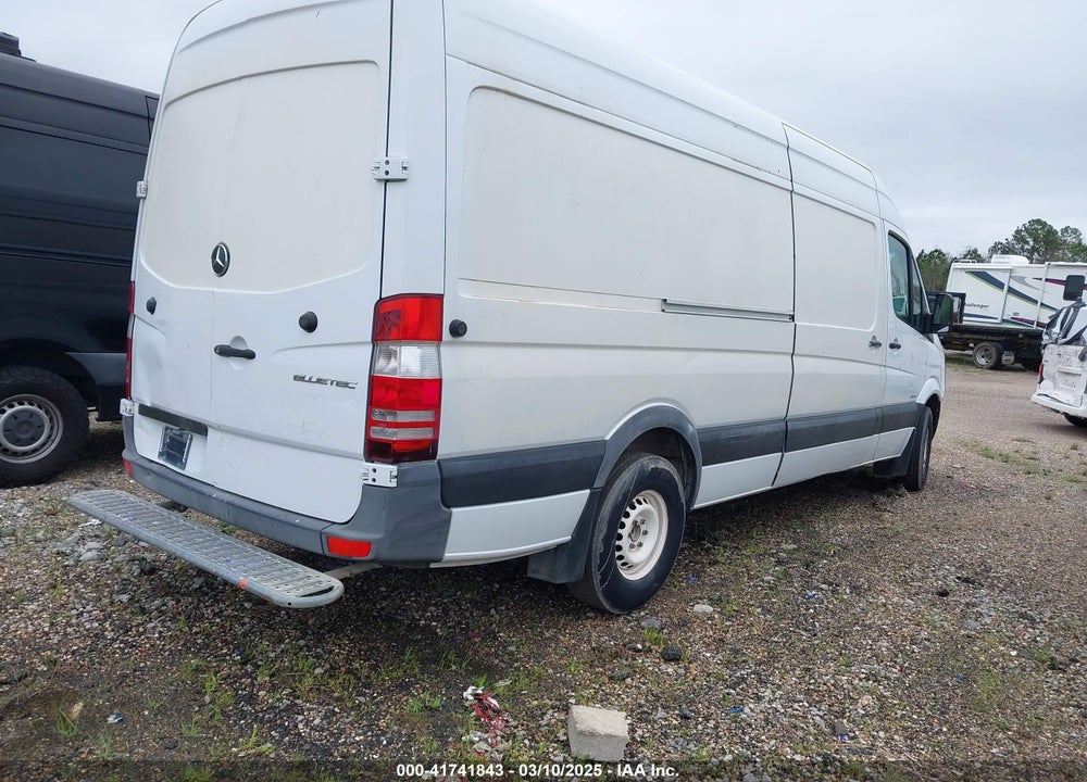 2015 MERCEDES-BENZ SPRINTER 2500 VIN: WD3PE8DB3FP136420