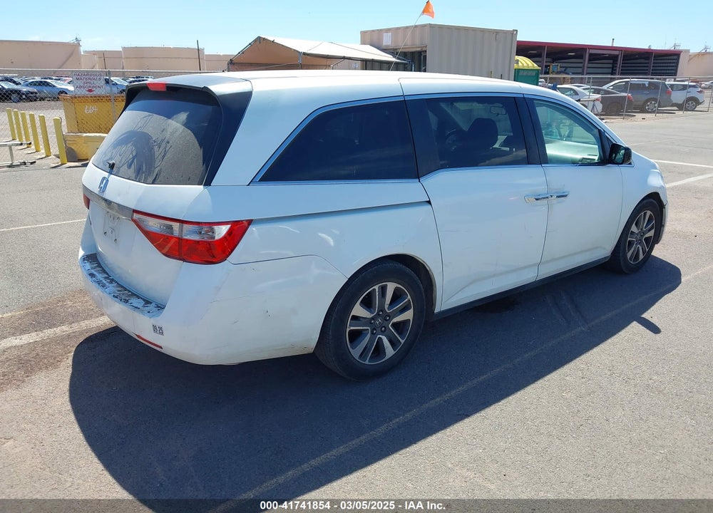 2011 HONDA ODYSSEY EX VIN: 5FNRL5H4XBB003589