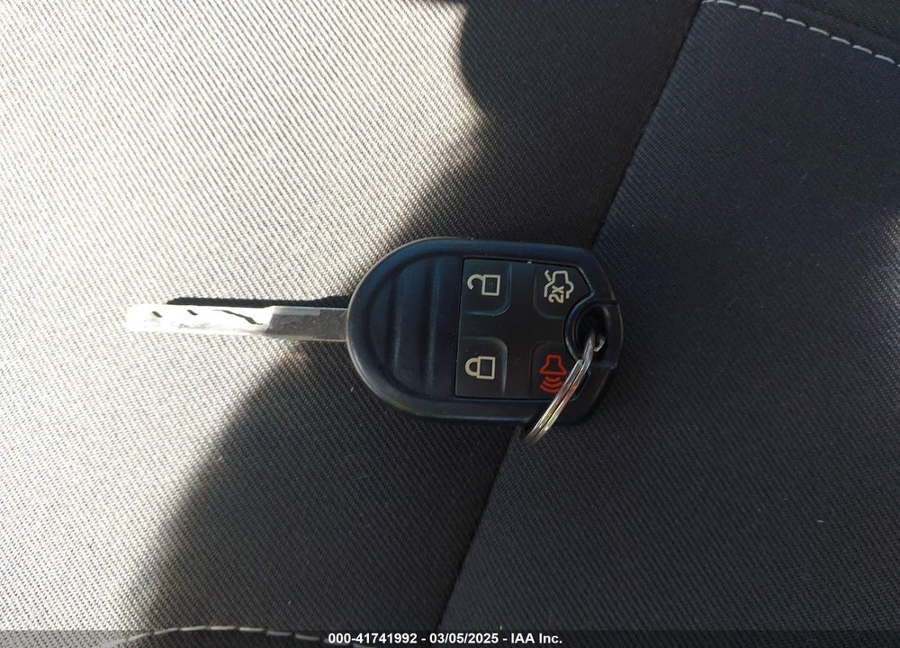 2019 FORD FIESTA VIN: 3FADP4EJ2KM117655