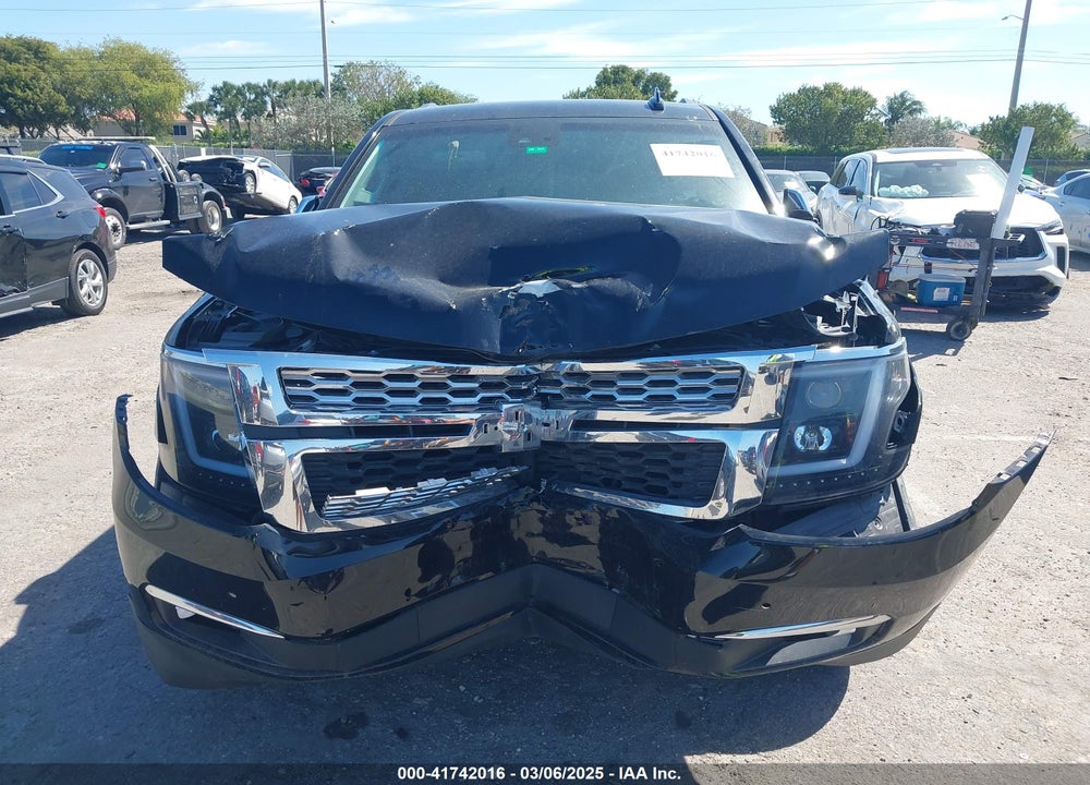 2019 CHEVROLET SUBURBAN VIN: 1GNSCHKC7KR180427