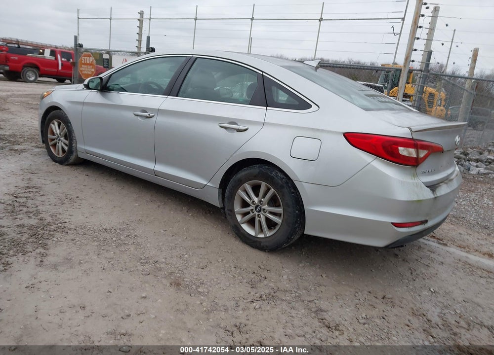 2016 HYUNDAI SONATA VIN: 5NPE24AF9GH386747