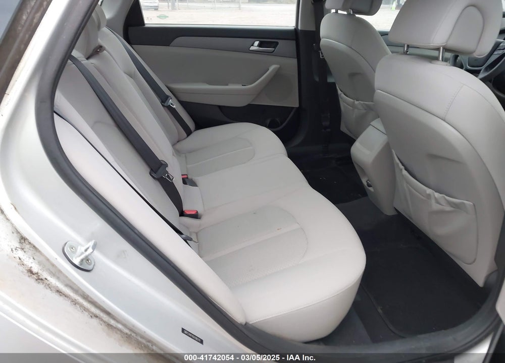 2016 HYUNDAI SONATA VIN: 5NPE24AF9GH386747