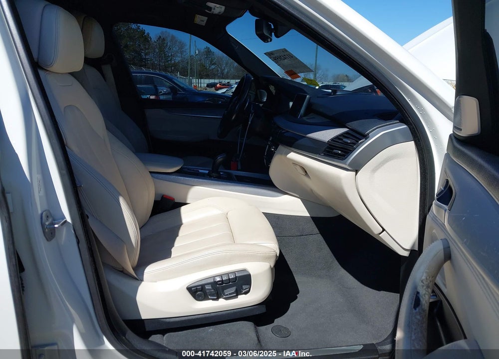 2016 BMW X5 XDRIVE35I VIN: 5UXKR0C55G0S85714