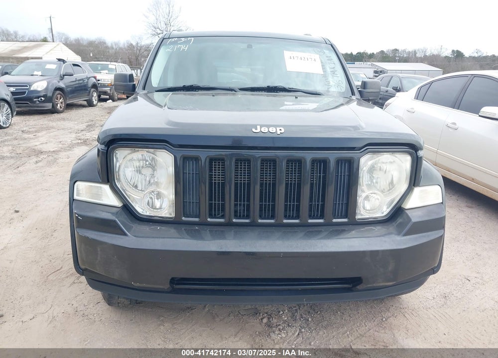 2008 JEEP LIBERTY VIN: 1J8GP28K08W144483