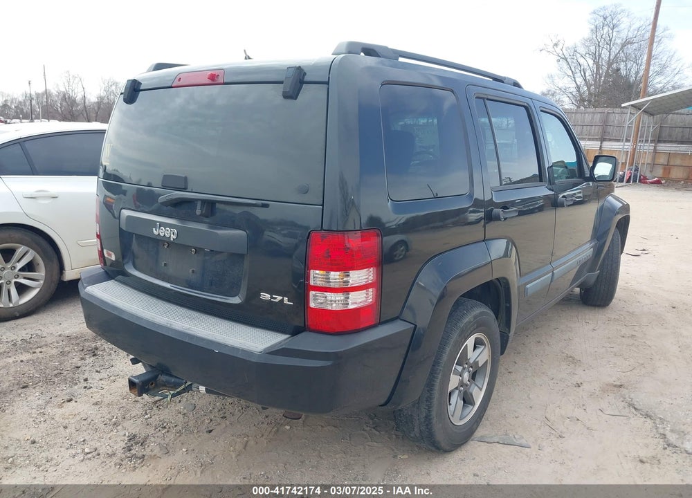 2008 JEEP LIBERTY VIN: 1J8GP28K08W144483