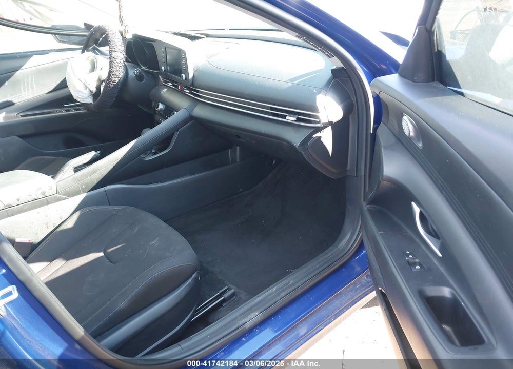 2023 HYUNDAI ELANTRA VIN: KMHLM4AG3PU593422
