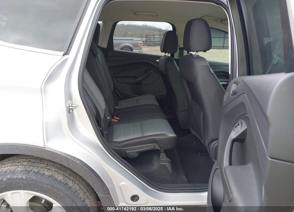 2016 FORD ESCAPE SE VIN: 1FMCU9G93GUC50745