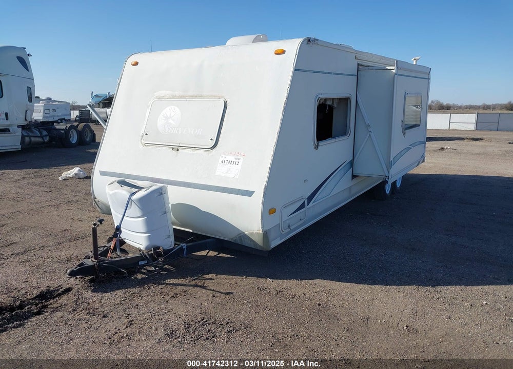2004 FOREST RIVER URVEYO SV 261 VIN: 4X4TSVB254L002800