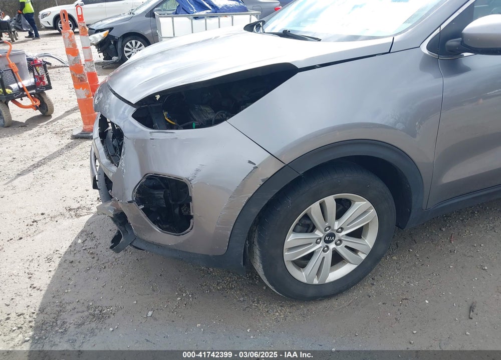 2017 KIA SPORTAGE VIN: KNDPM3AC0H7098592