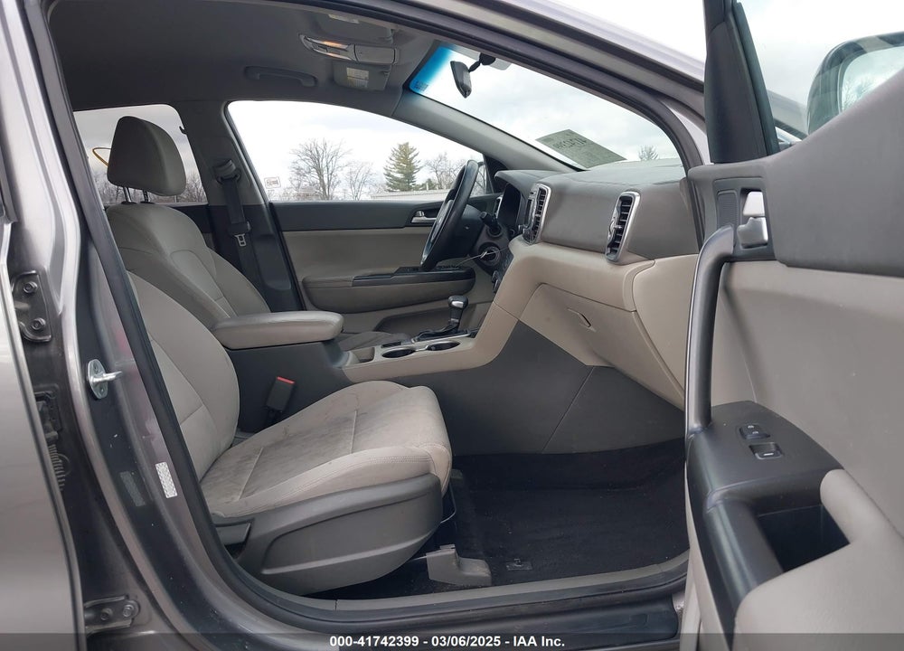 2017 KIA SPORTAGE VIN: KNDPM3AC0H7098592