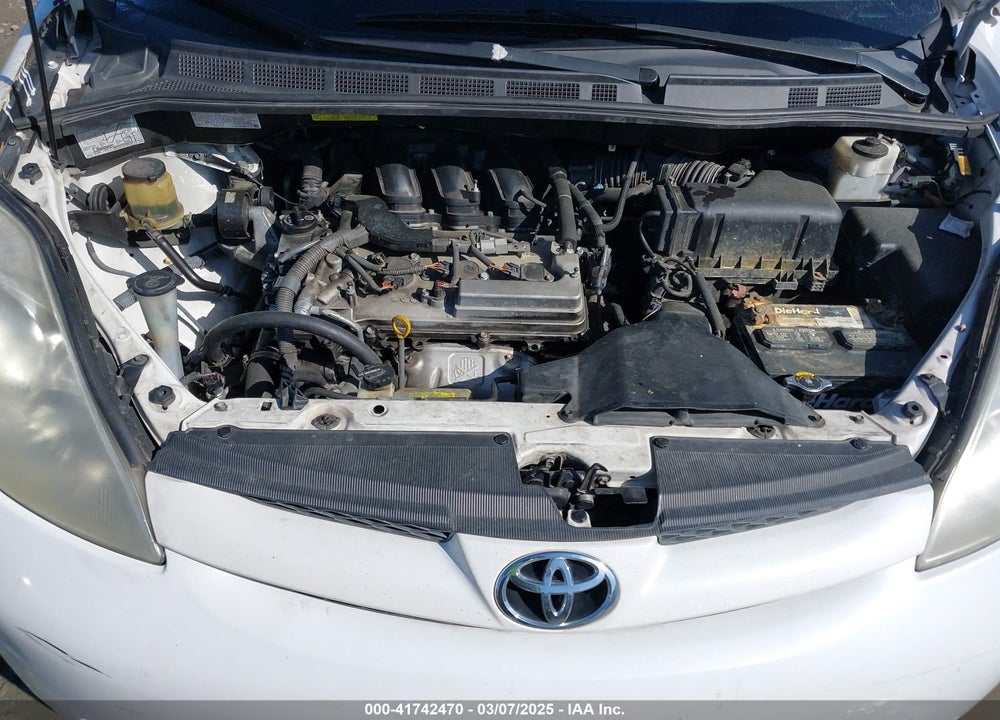 2008 TOYOTA SIENNA VIN: 5TDZK22C18S178819