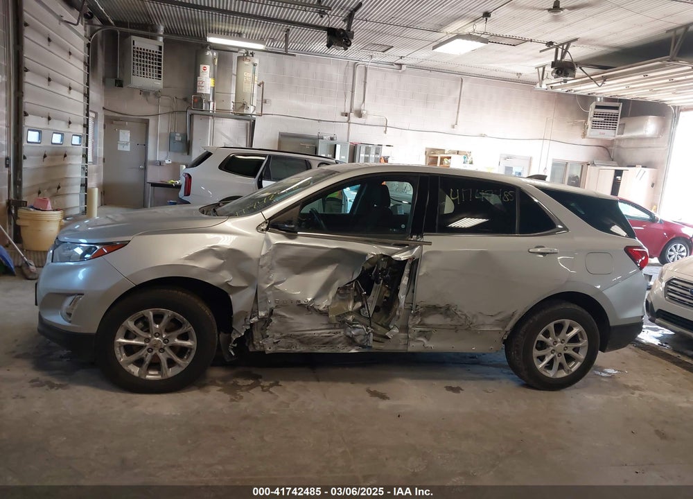 2018 CHEVROLET EQUINOX LT VIN: 2GNAXJEV9J6272086