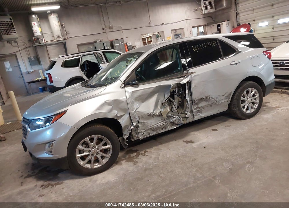 2018 CHEVROLET EQUINOX LT VIN: 2GNAXJEV9J6272086