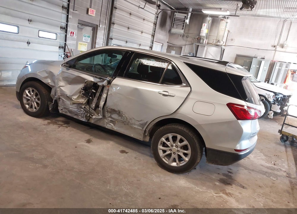 2018 CHEVROLET EQUINOX LT VIN: 2GNAXJEV9J6272086
