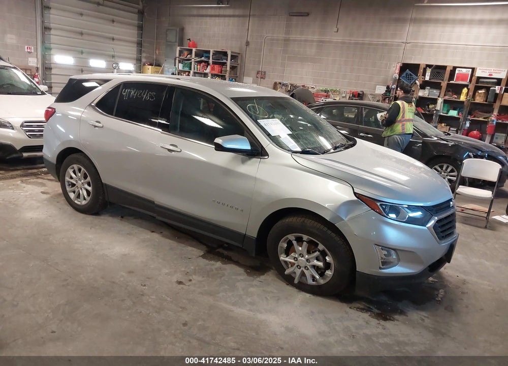 2018 CHEVROLET EQUINOX LT VIN: 2GNAXJEV9J6272086
