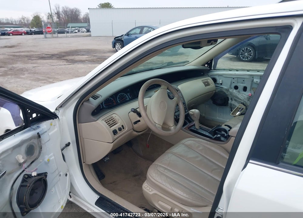 2001 TOYOTA AVALON VIN: 4T1BF28B61U180325