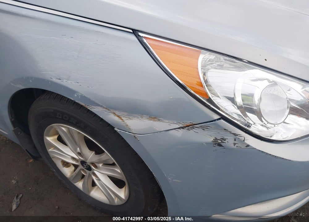 2013 HYUNDAI SONATA VIN: 5NPEB4AC5DH658986
