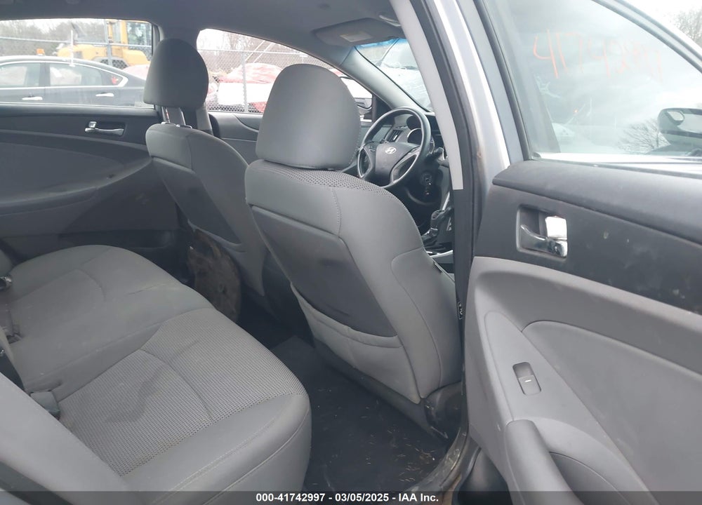 2013 HYUNDAI SONATA VIN: 5NPEB4AC5DH658986