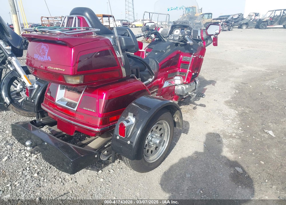1998 HONDA GL1500 SE VIN: 1HFSC2236WA003304