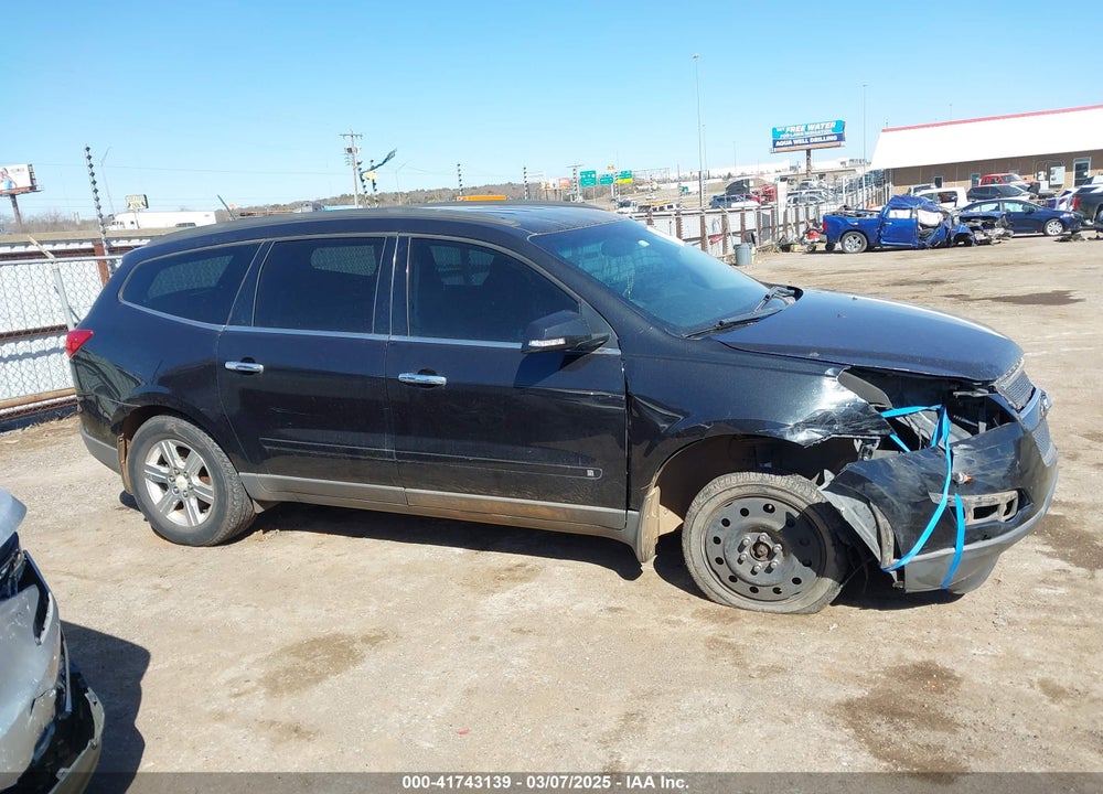 2010 CHEVROLET TRAVERSE VIN: 1GNLRFED7AS140609