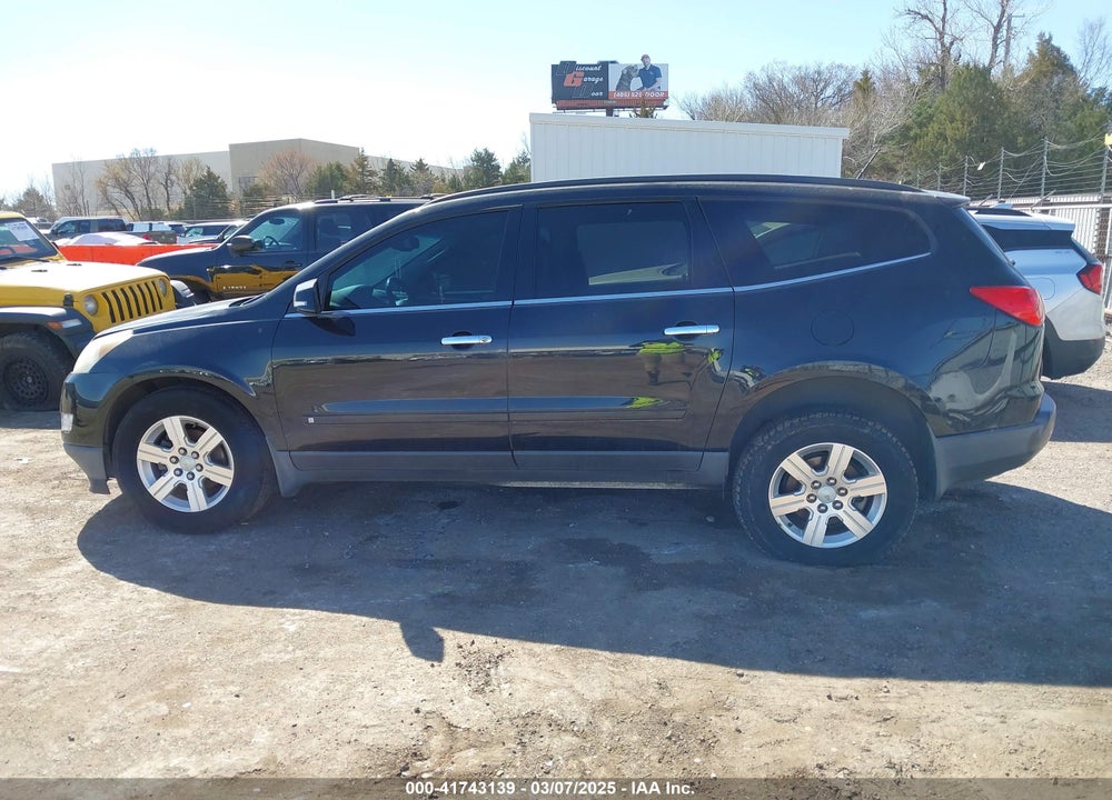 2010 CHEVROLET TRAVERSE VIN: 1GNLRFED7AS140609