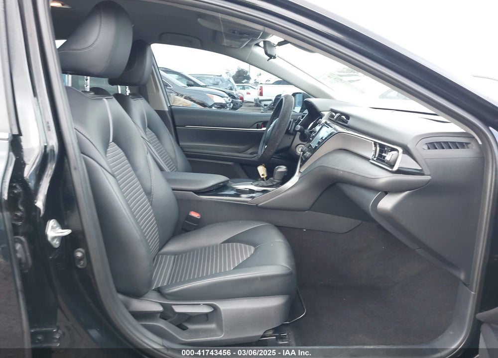 2020 TOYOTA CAMRY VIN: 4T1G11AK7LU976660