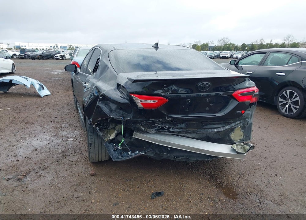 2020 TOYOTA CAMRY VIN: 4T1G11AK7LU976660