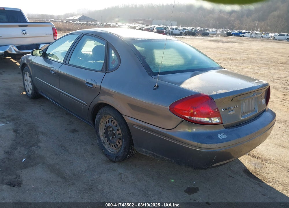 2005 FORD TAURUS VIN: 1FAFP53U35A106161
