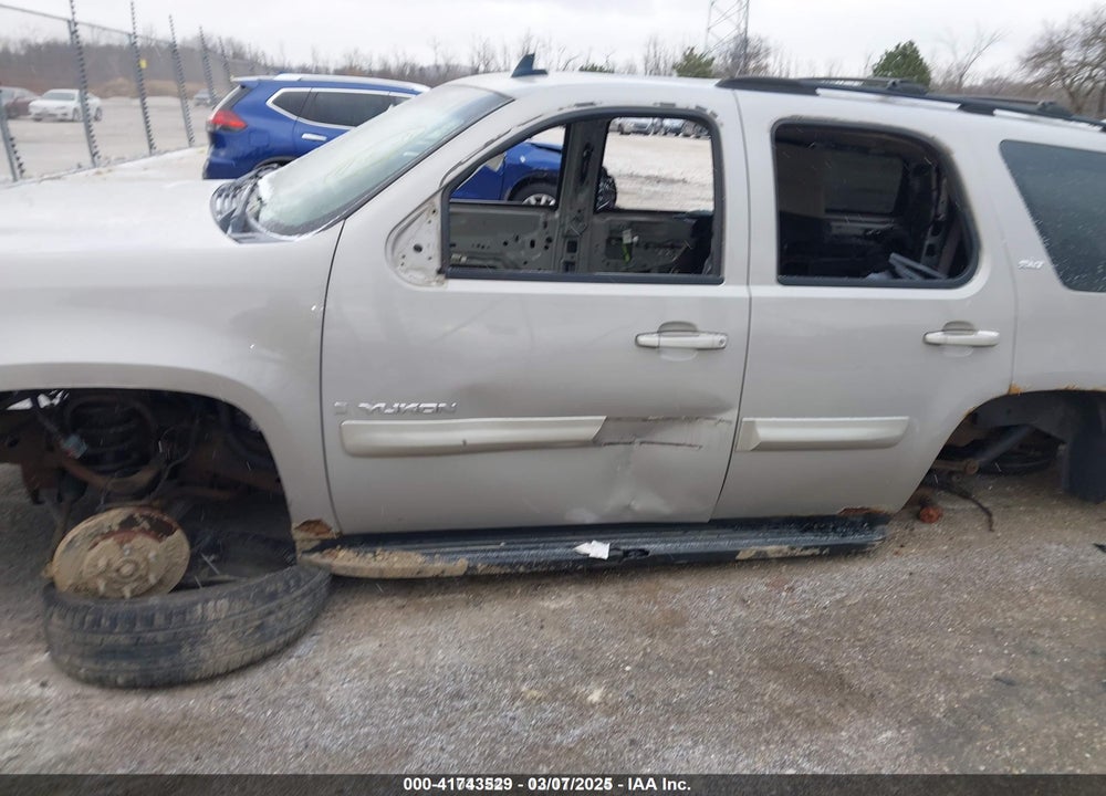 2007 GMC YUKON VIN: 1GKFK13007J106673