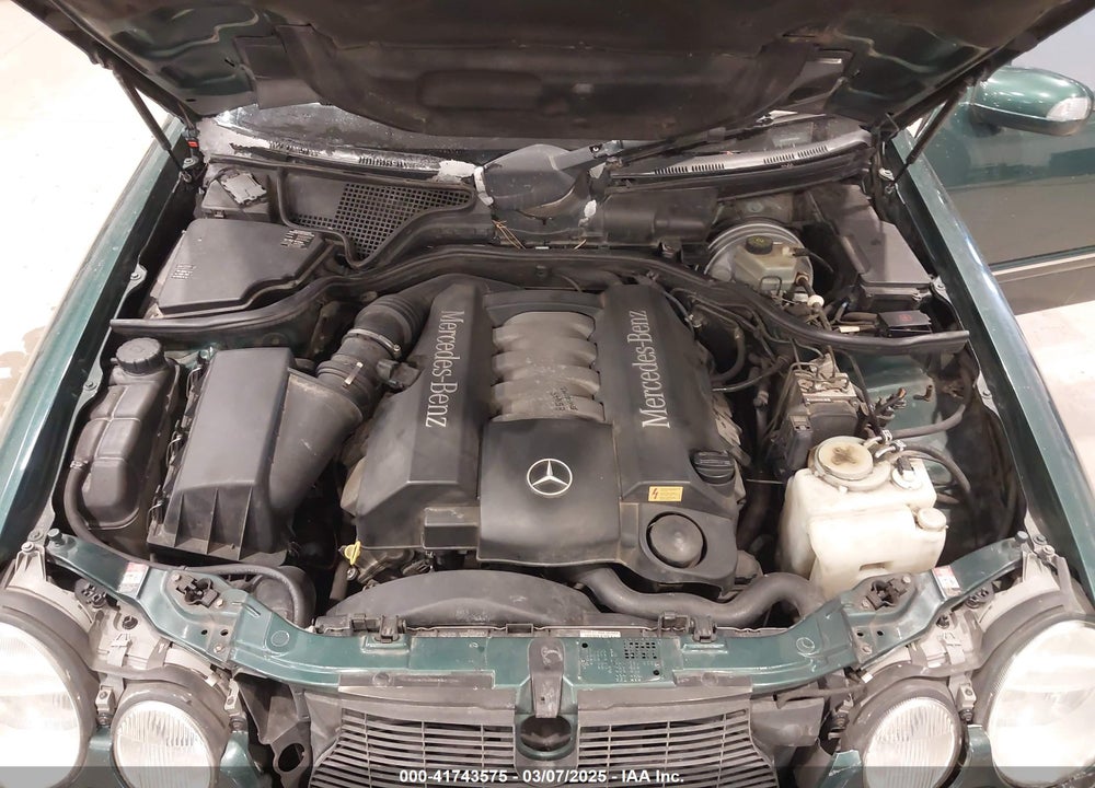 2000 MERCEDES-BENZ E 430 VIN: WDBJF83J8YX039328