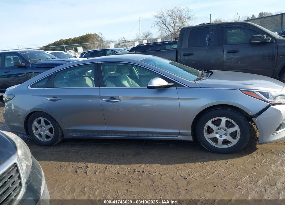 2016 HYUNDAI SONATA HYBRID VIN: KMHE24L11GA011262