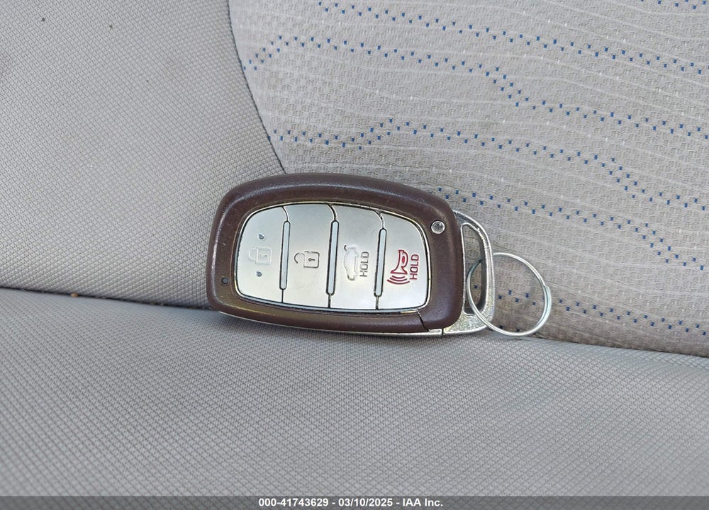 2016 HYUNDAI SONATA HYBRID VIN: KMHE24L11GA011262