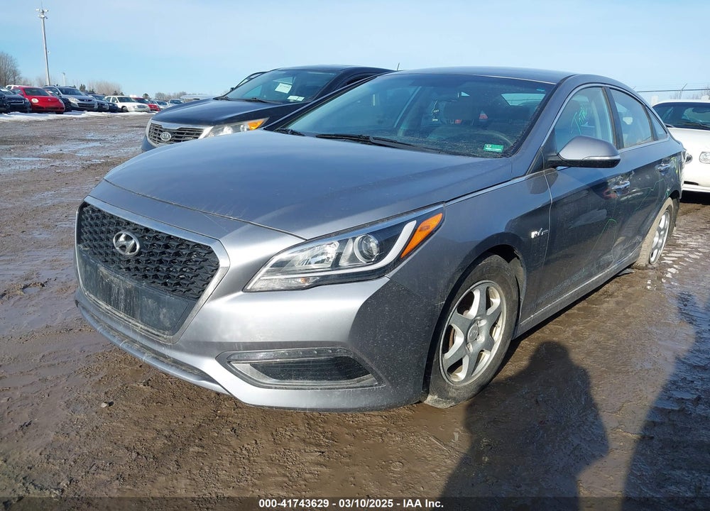 2016 HYUNDAI SONATA HYBRID VIN: KMHE24L11GA011262