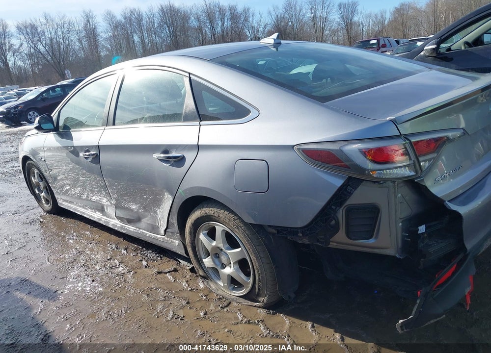 2016 HYUNDAI SONATA HYBRID VIN: KMHE24L11GA011262