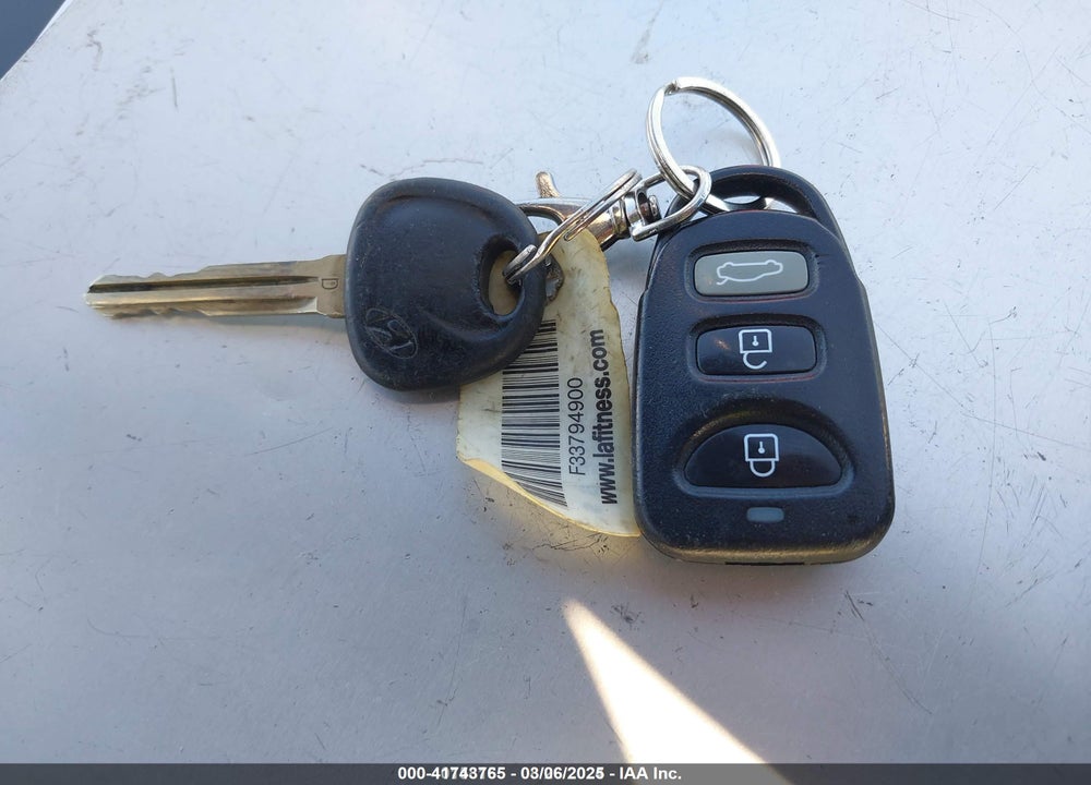2008 HYUNDAI ELANTRA GLS/SE VIN: KMHDU46D18U341690