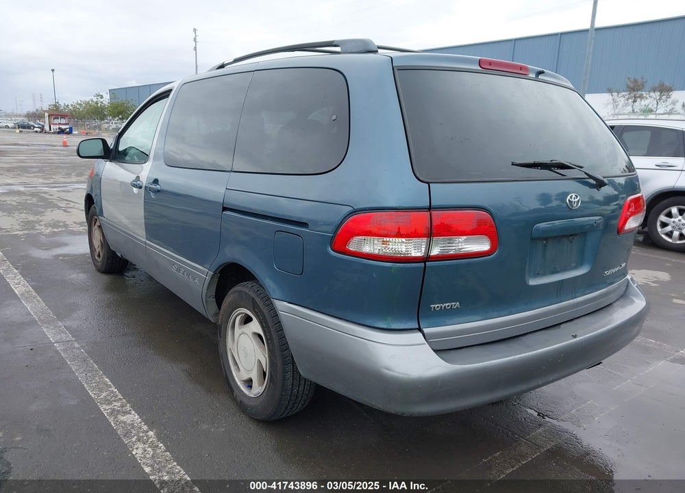 2001 TOYOTA SIENNA VIN: 4T3ZF13C11U395630