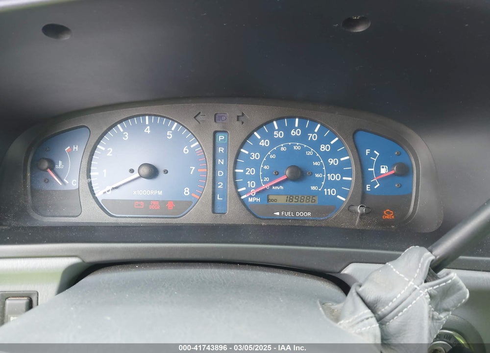 2001 TOYOTA SIENNA VIN: 4T3ZF13C11U395630