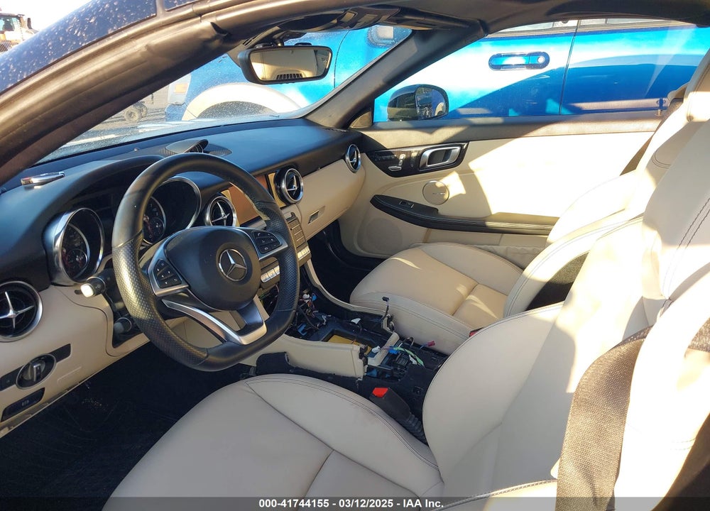 2019 MERCEDES-BENZ SLC 300 VIN: WDDPK3JA1KF160119