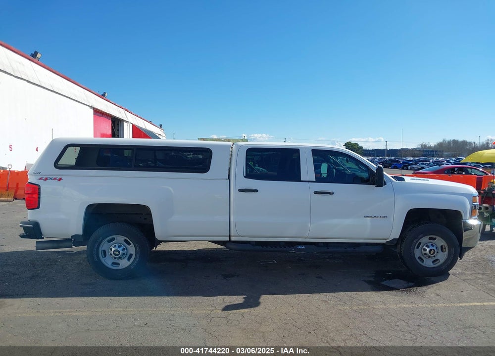 2015 CHEVROLET SILVERADO 2500HD WT VIN: 1GC1KUE82FF515348