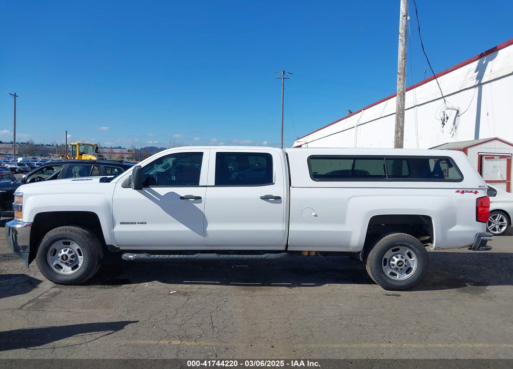 2015 CHEVROLET SILVERADO 2500HD WT VIN: 1GC1KUE82FF515348