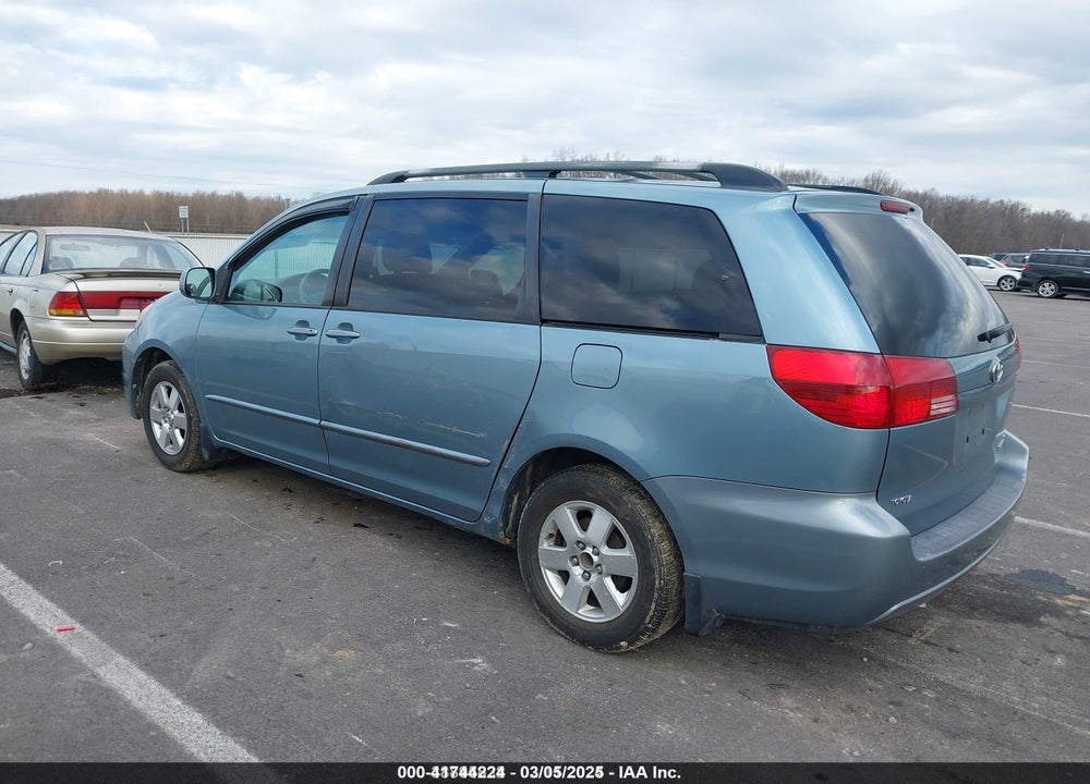 2004 TOYOTA SIENNA XLE VIN: 5TDZA22C14S185279