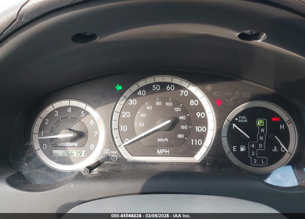 2004 TOYOTA SIENNA XLE VIN: 5TDZA22C14S185279