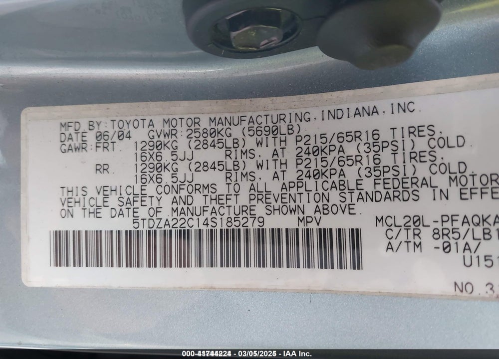 2004 TOYOTA SIENNA XLE VIN: 5TDZA22C14S185279