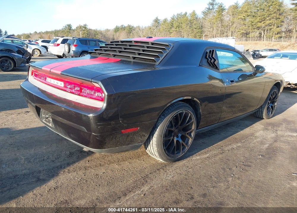 2010 DODGE CHALLENGER VIN: 2B3CJ4DV8AH146278