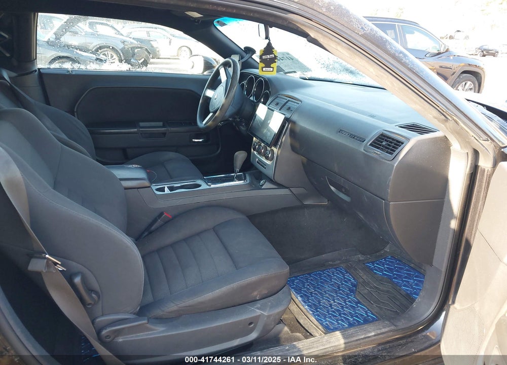 2010 DODGE CHALLENGER VIN: 2B3CJ4DV8AH146278