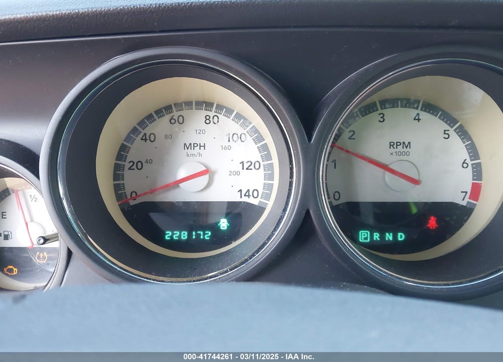 2010 DODGE CHALLENGER VIN: 2B3CJ4DV8AH146278
